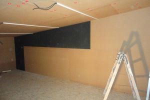 Akustická úprava nahrávacího studia, Brno