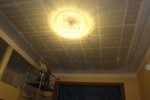Akustické úpravy stropu, v Kulturním domě